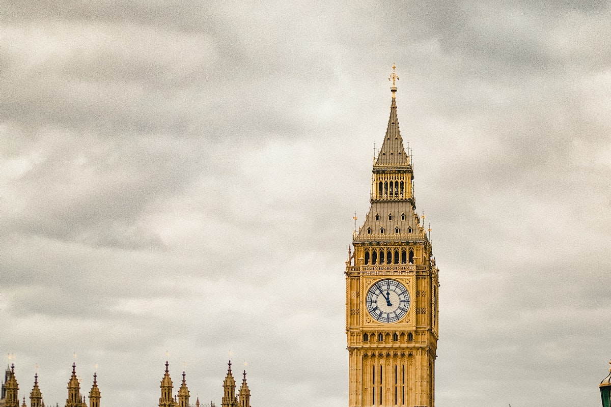 Torre del Big Ben y el Parlamento en Londres